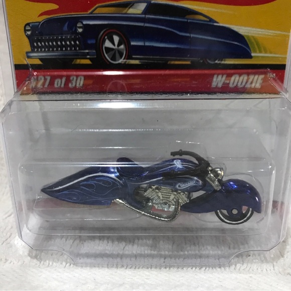 Hot Wheels - W-OOZIE  Classics Series 2 Blue Motor Bike #27/30 Special Paint - Picture 1 of 8
